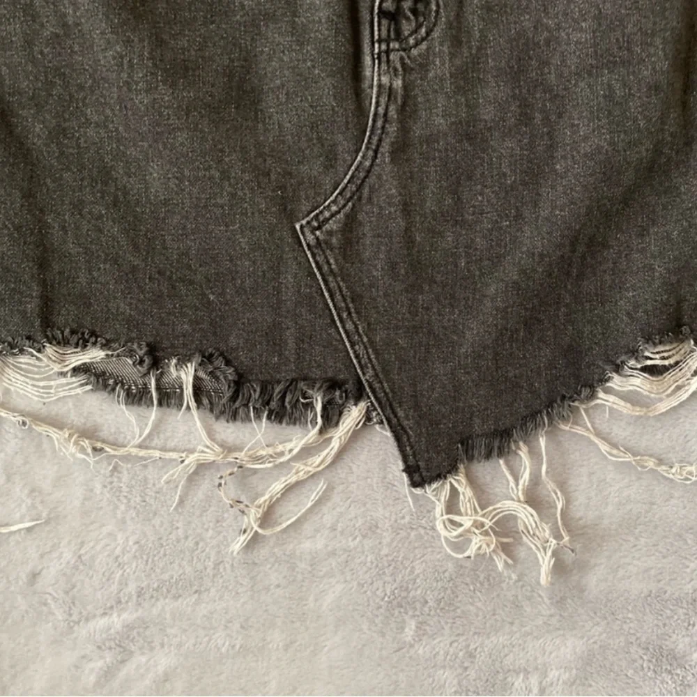 URBAN Outfitters BDG Gray Distressed Denim Mini Skirt Medium